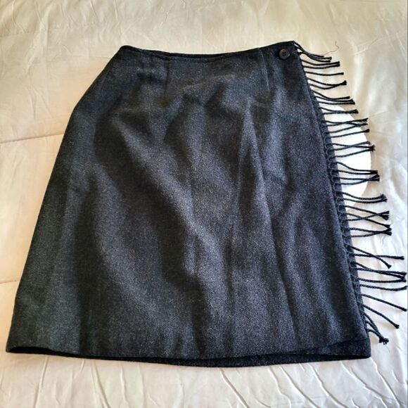 Talbots Petites Charcoal Grey Wool Blend Wrap Skirt Fringe Accent‎ Size 4 - Picture 1 of 9